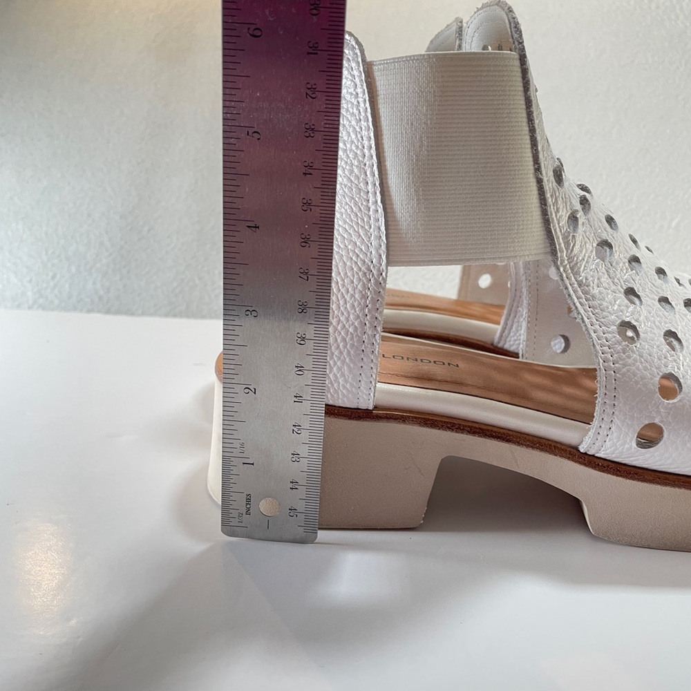 Tamara London Droid White Perforated Women's Shoes - Picture 8 of 8